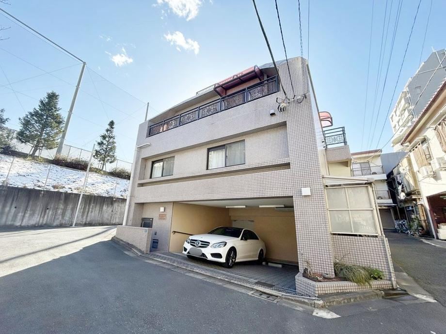 2LDK house in Itabashi Ward, Tokyo - Photo 1