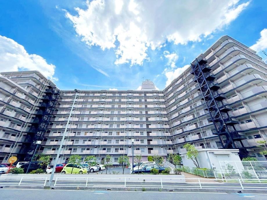 2LDK apartment in Minami Ward, Saitama - Photo 1