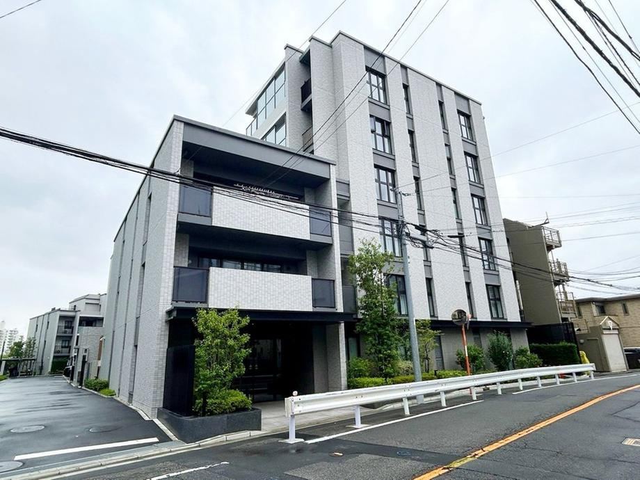 2LDK+S apartment in Nakahara Ward, Kawasaki, Kanagawa - Photo 1