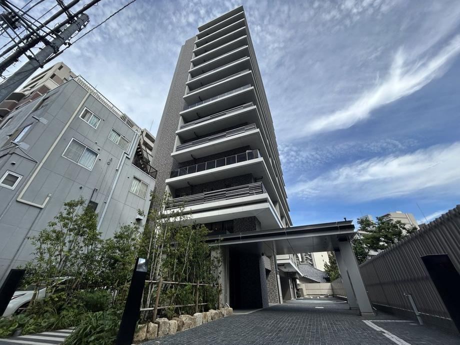 2LDK apartment in Taito Ward, Tokyo - Photo 1