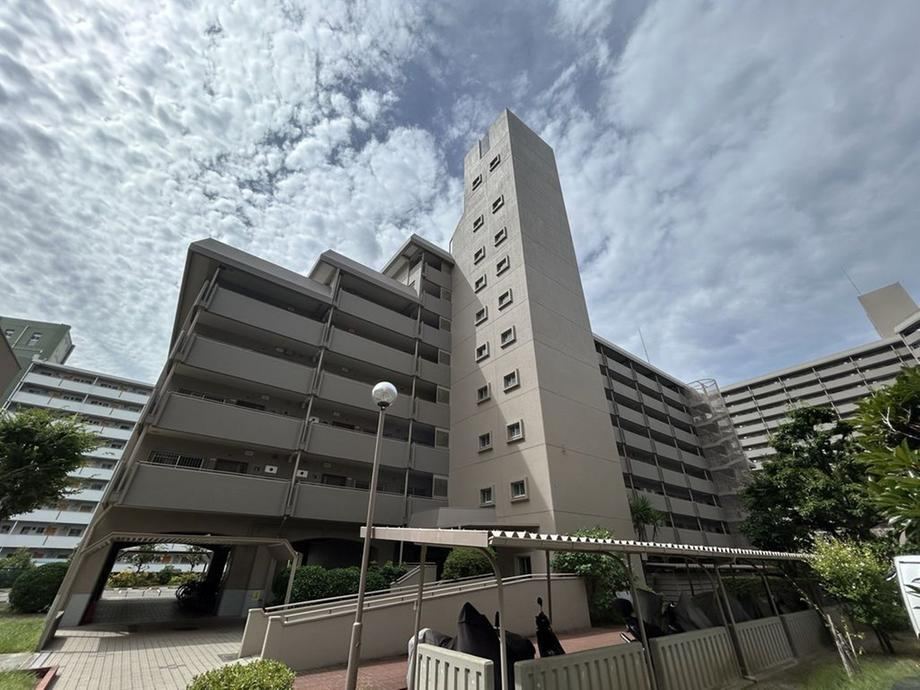 4DK apartment in Joto Ward, Osaka - Photo 1
