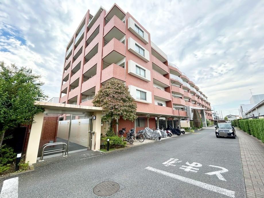 3LDK apartment in Tokorozawa, Saitama - Photo 1