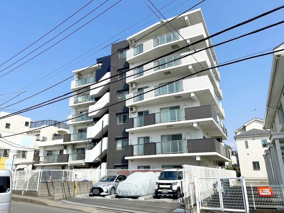 2LDK+S apartment in Zama, Kanagawa - Photo 1