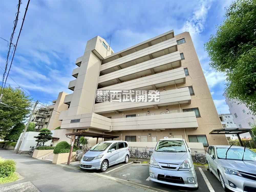 3DK apartment in Higashimurayama, Tokyo - Photo 1