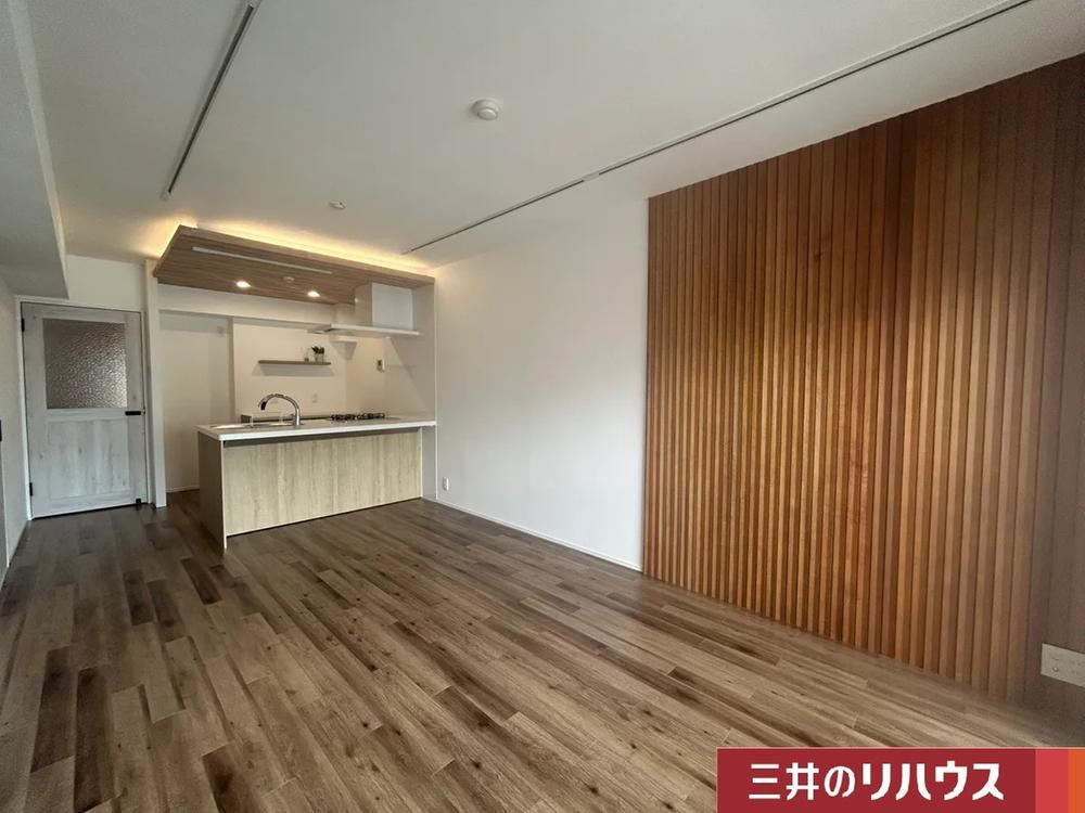 3LDK apartment in Chuo Ward, Kobe, Hyogo - Photo 1