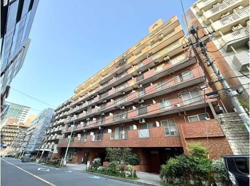 studio apartment in Shibuya Ward, Tokyo - Photo 1