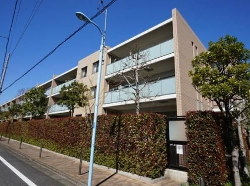 3LDK+S apartment in Suginami Ward, Tokyo - Photo 1
