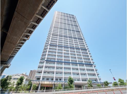 2LDK apartment in Minato Ward, Tokyo - Photo 1