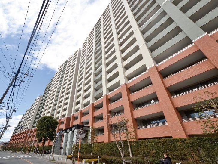 3LDK apartment in Nishitokyo, Tokyo - Photo 1