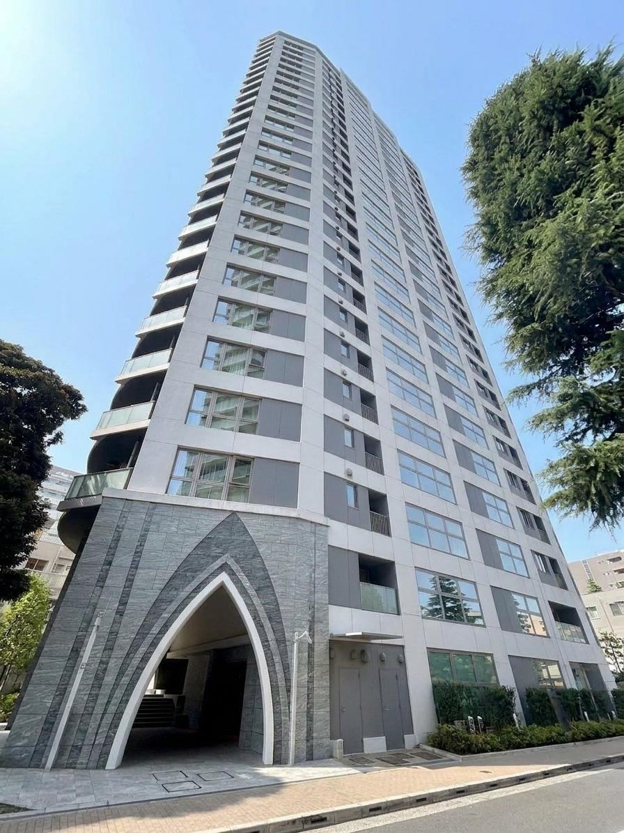 3LDK apartment in Nakano Ward, Tokyo - Photo 1