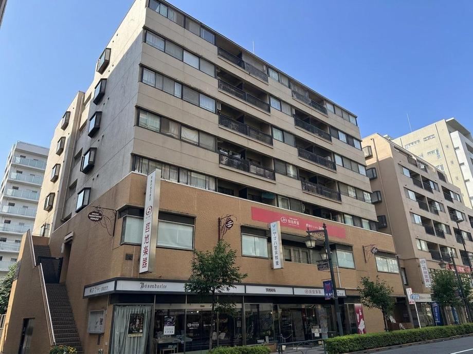 3LDK apartment in Koganei, Tokyo - Photo 1