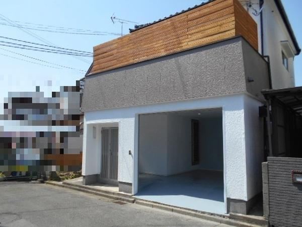 2LDK house in Wakayama, Wakayama - Photo 1