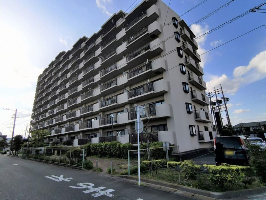 2LDK+S apartment in Chuo Ward, Hamamatsu, Shizuoka - Photo 1