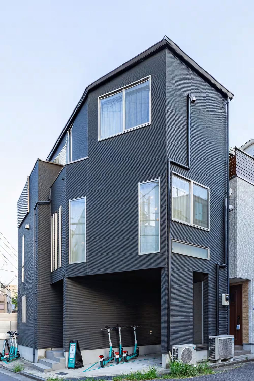 3LDK house in Sumida Ward, Tokyo - Photo 1