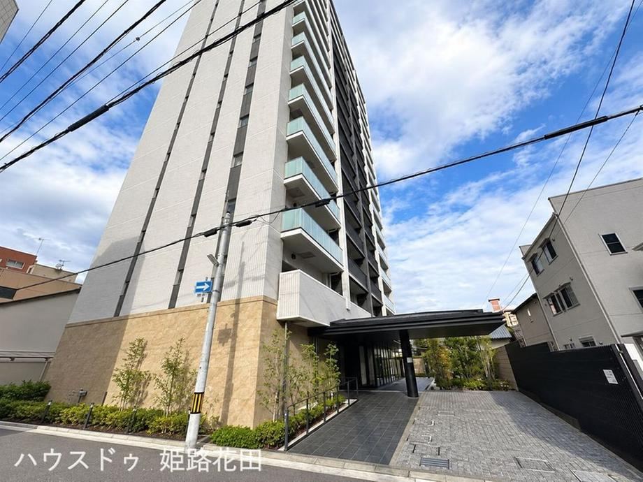 1LDK apartment in Himeji, Hyogo - Photo 1