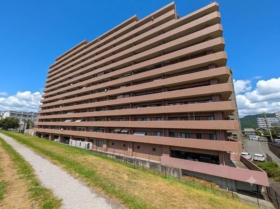3LDK apartment in Asaminami Ward, Hiroshima - Photo 1