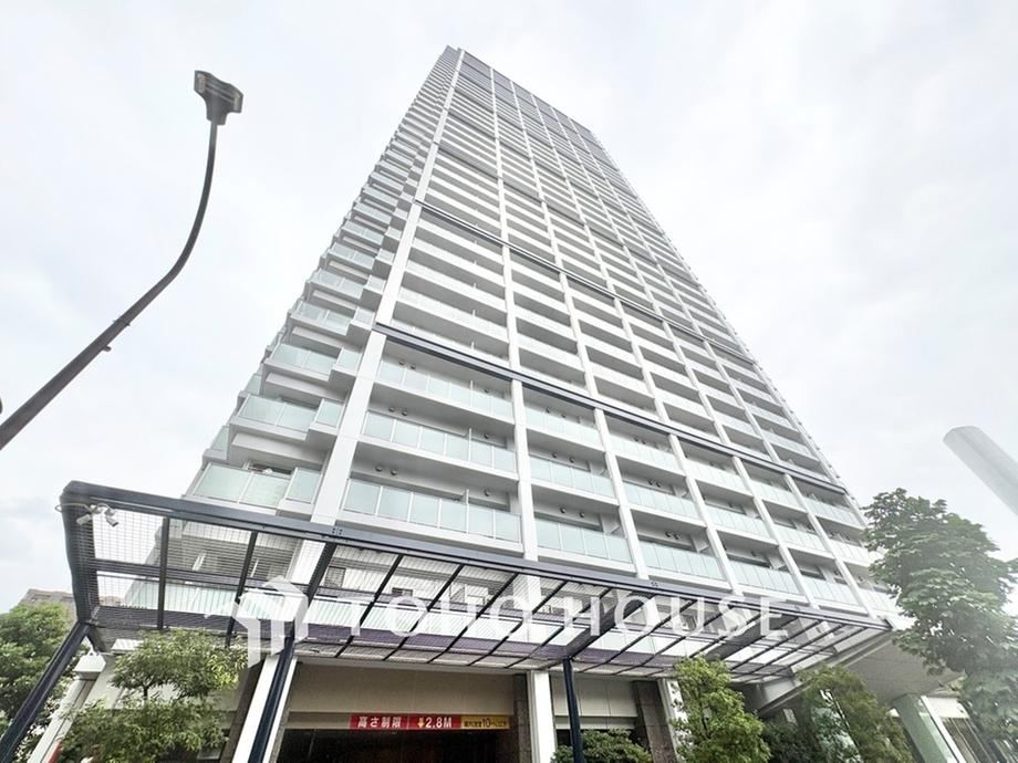 1LDK apartment in Minato Ward, Tokyo - Photo 1