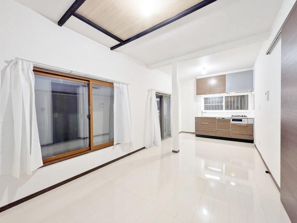 2LDK house in Itabashi Ward, Tokyo - Photo 1