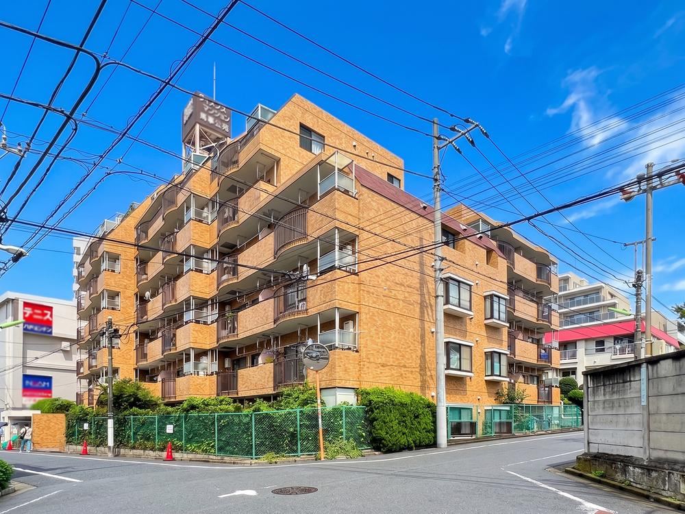 1LDK+S apartment in Setagaya Ward, Tokyo - Photo 1