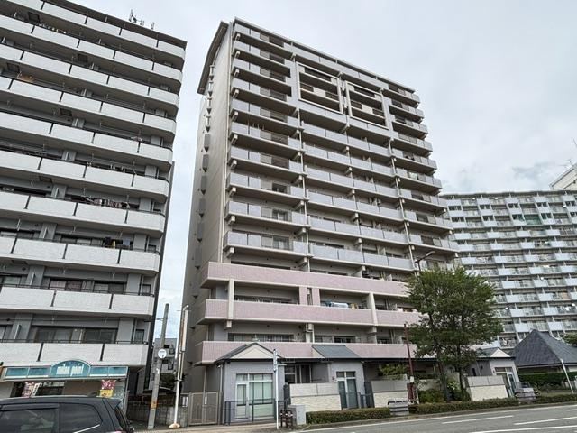 4LDK apartment in Hakata Ward, Fukuoka - Photo 1