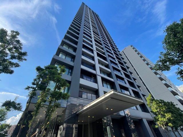 2LDK apartment in Kita Ward, Osaka - Photo 1
