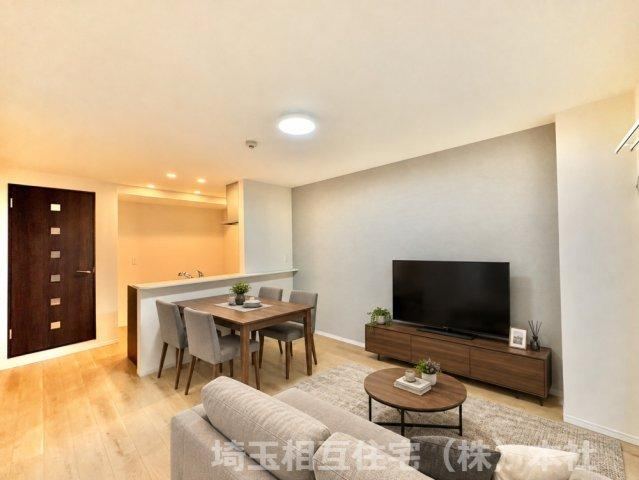 3LDK apartment in Soka, Saitama - Photo 1