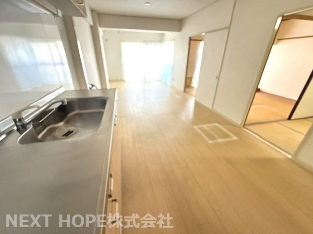 3LDK apartment in Itami, Hyogo - Photo 1