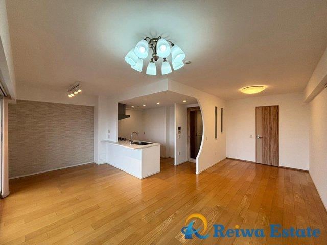 3LDK apartment in Chigasaki, Kanagawa - Photo 1