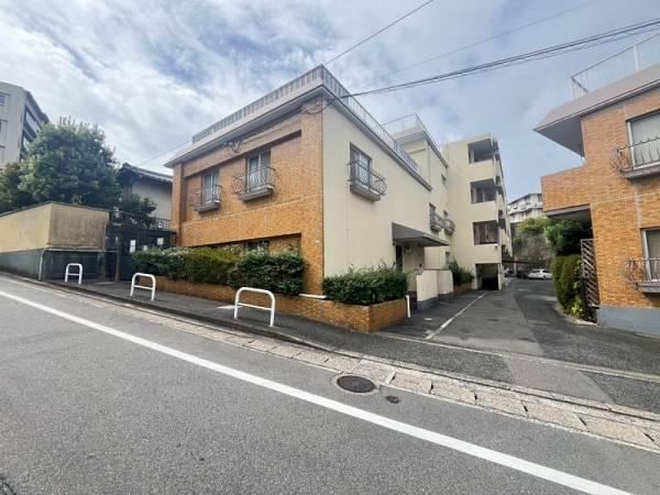 5LDK apartment in Chuo Ward, Fukuoka - Photo 1