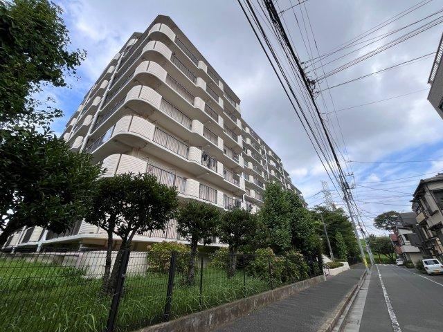 2LDK+S apartment in Edogawa Ward, Tokyo - Photo 1