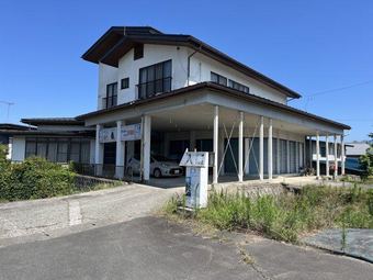8DK+S house in Tendo
