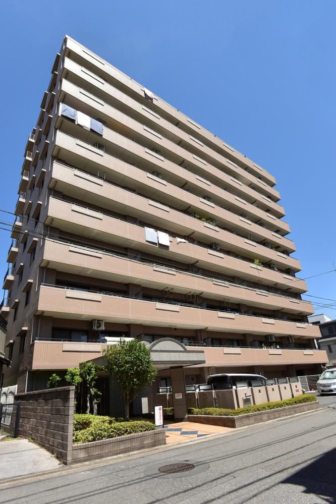 3LDK apartment in Tsurumi Ward, Yokohama, Kanagawa - Photo 1