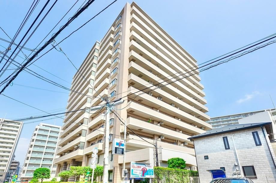 2LDK apartment in Fujisawa, Kanagawa - Photo 1