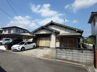 3DK house in Hiji, Hayami District