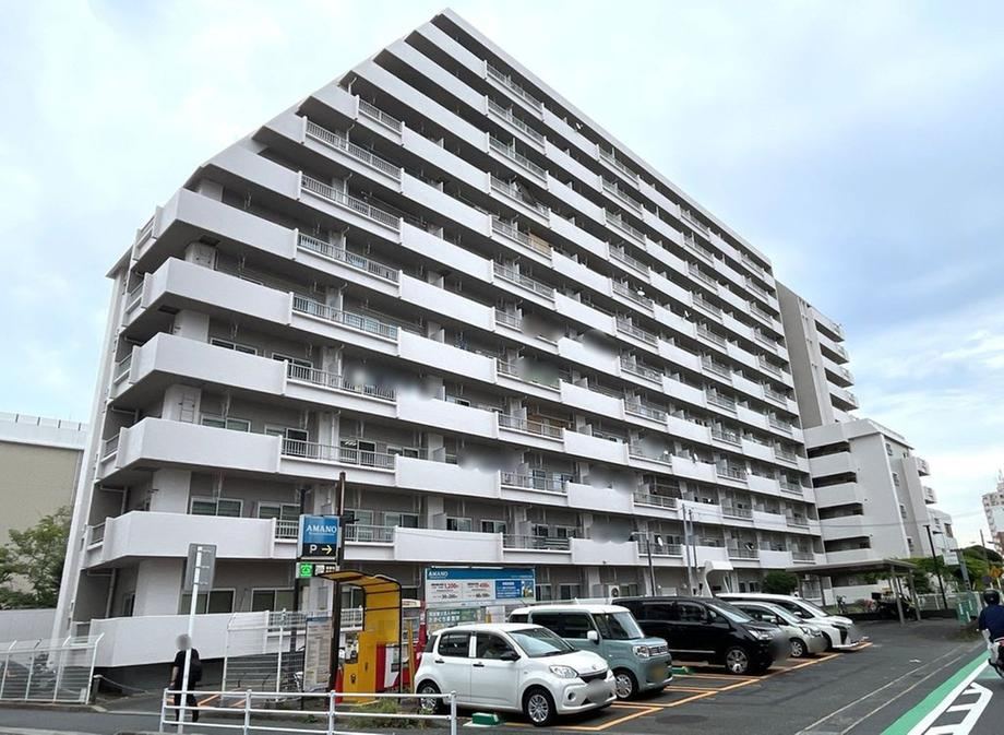 2LDK apartment in Yokosuka, Kanagawa - Photo 1
