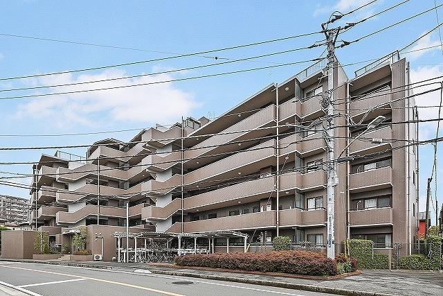 3LDK apartment in Chuo Ward, Chiba - Photo 1