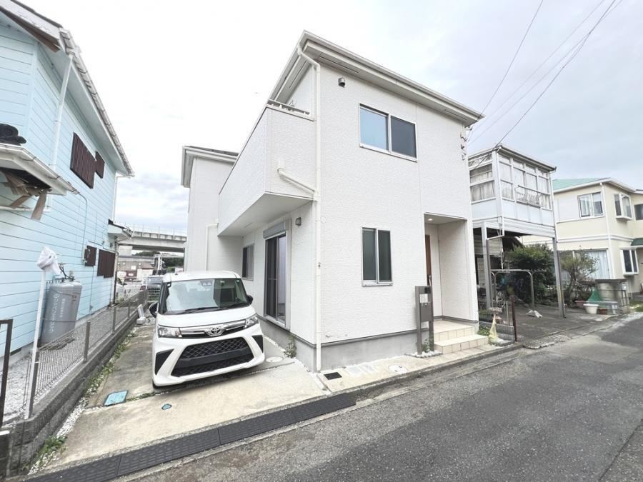 4LDK house in Ebina, Kanagawa - Photo 1