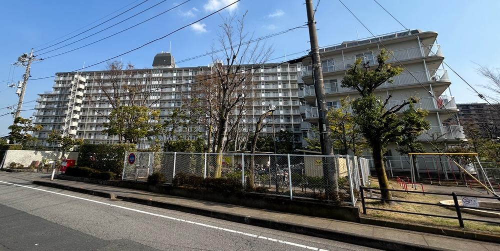 3LDK apartment in Sakura Ward, Saitama - Photo 1