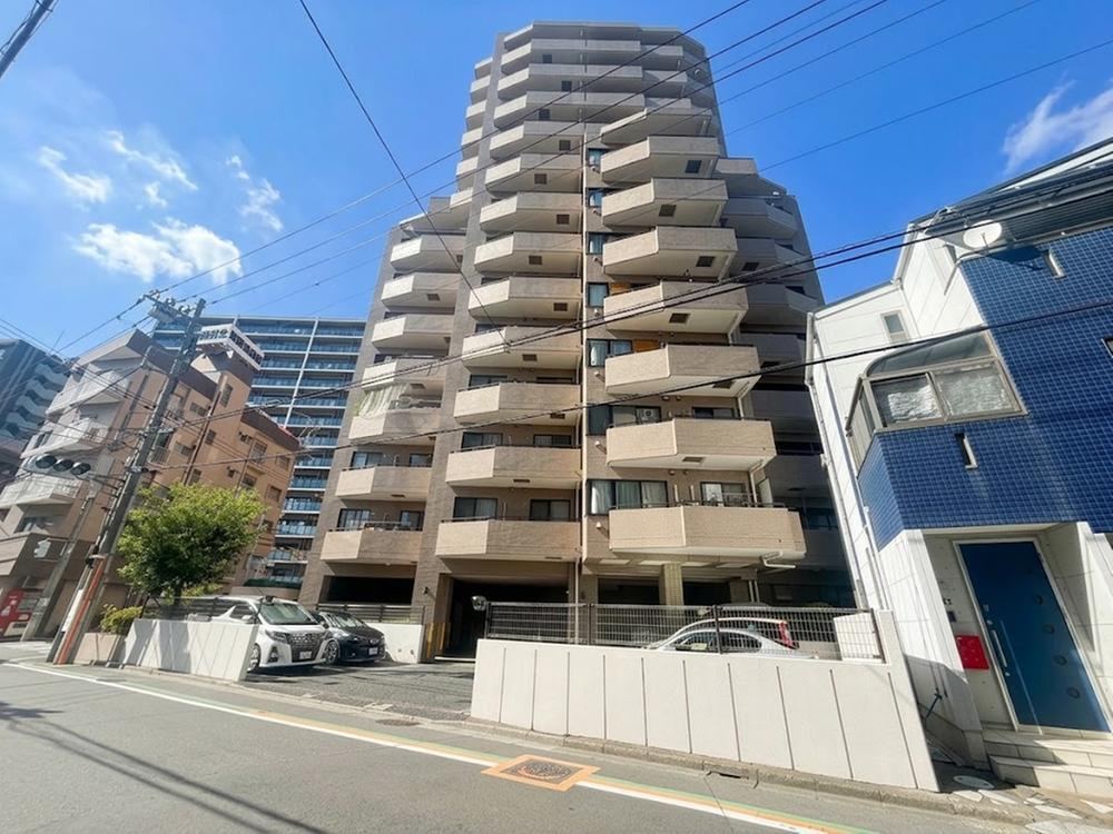 3LDK apartment in Urawa Ward, Saitama - Photo 1