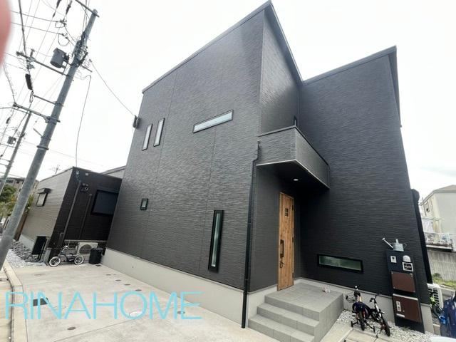 4LDK house in Naka Ward, Sakai, Osaka - Photo 1