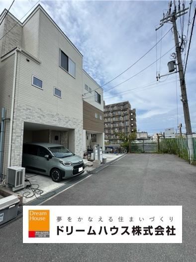 4LDK house in Higashiosaka, Osaka - Photo 1