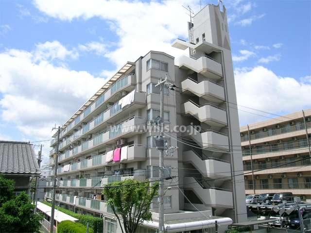 2LDK apartment in Amagasaki, Hyogo - Photo 1