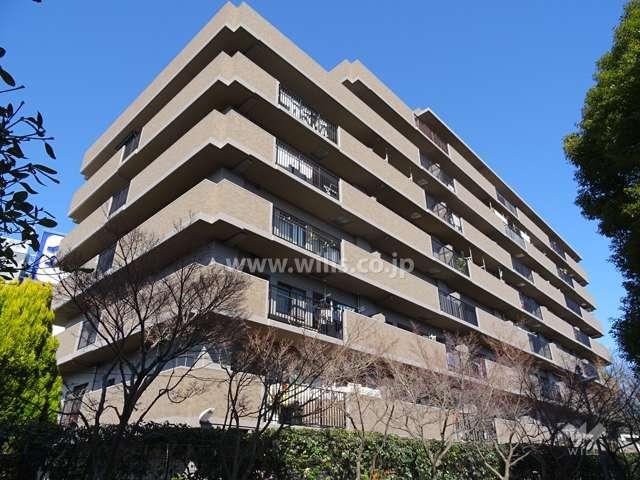3LDK apartment in Suita, Osaka - Photo 1