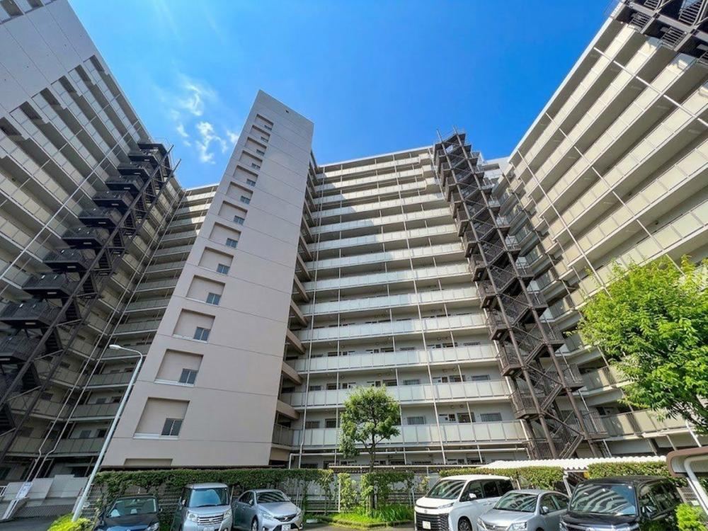 3LDK apartment in Koto Ward, Tokyo - Photo 1