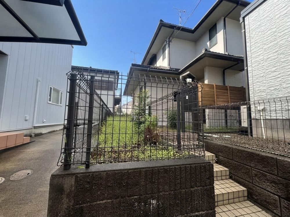4LDK house in Wakaba Ward, Chiba - Photo 1