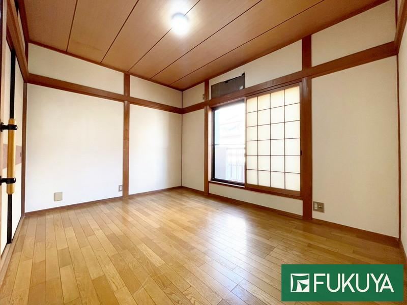 3LDK house in Higashiyodogawa Ward, Osaka - Photo 1