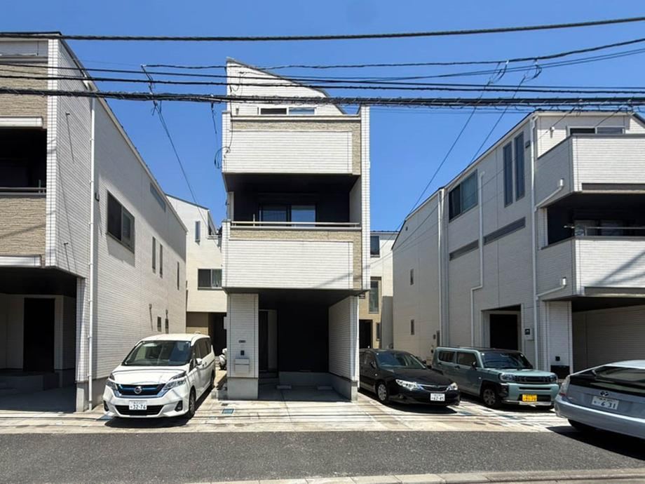 3LDK house in Totsuka Ward, Yokohama, Kanagawa - Photo 1