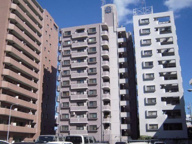 2LDK+S apartment in Chuo Ward, Kobe, Hyogo - Photo 1
