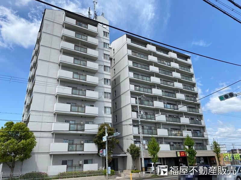 4DK apartment in Himeji, Hyogo - Photo 1