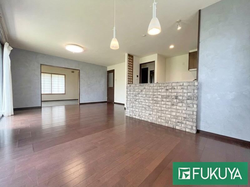 4LDK+S house in Shijonawate, Osaka - Photo 1